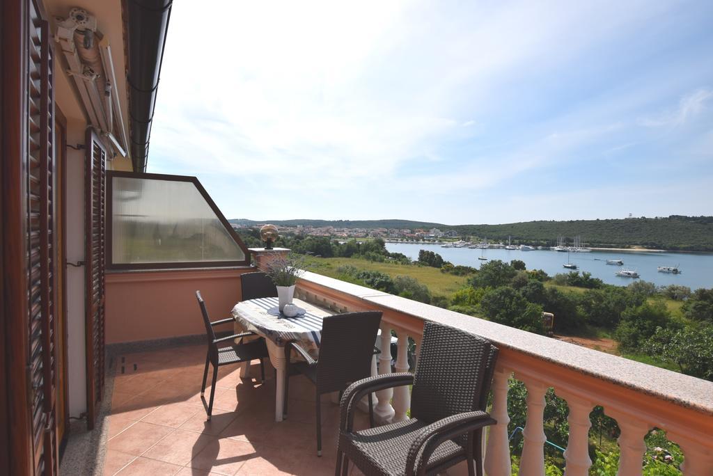 Apartments Petra Banjole Zewnętrze zdjęcie